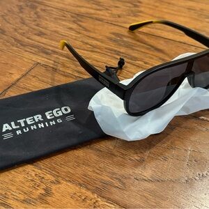 Alter Ego Running Sunglasses in Black with Yellow Accents polarized UV 400